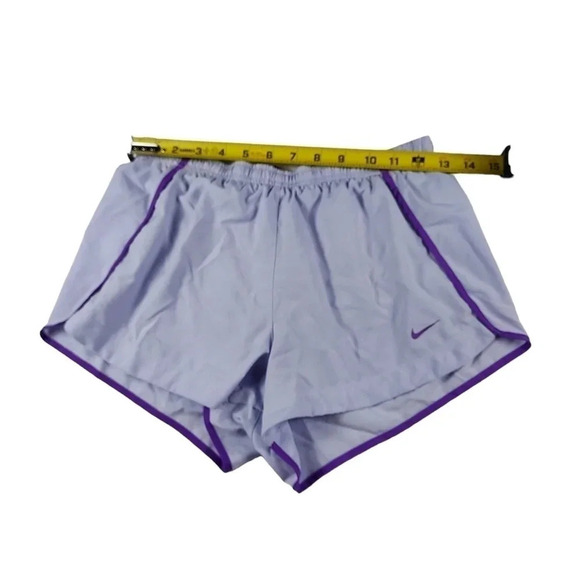 Nike Dri-Fit Womens Running Shorts Medium Integrated Underwear Light Purple - Picture 2 of 7